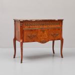 1040 9220 CHEST OF DRAWERS